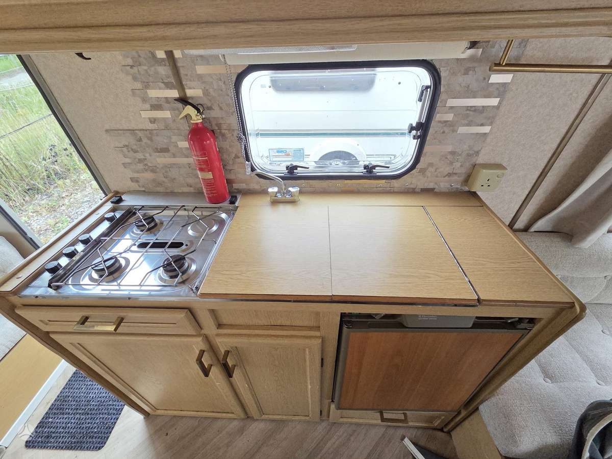 Abbey Piper, caravans
