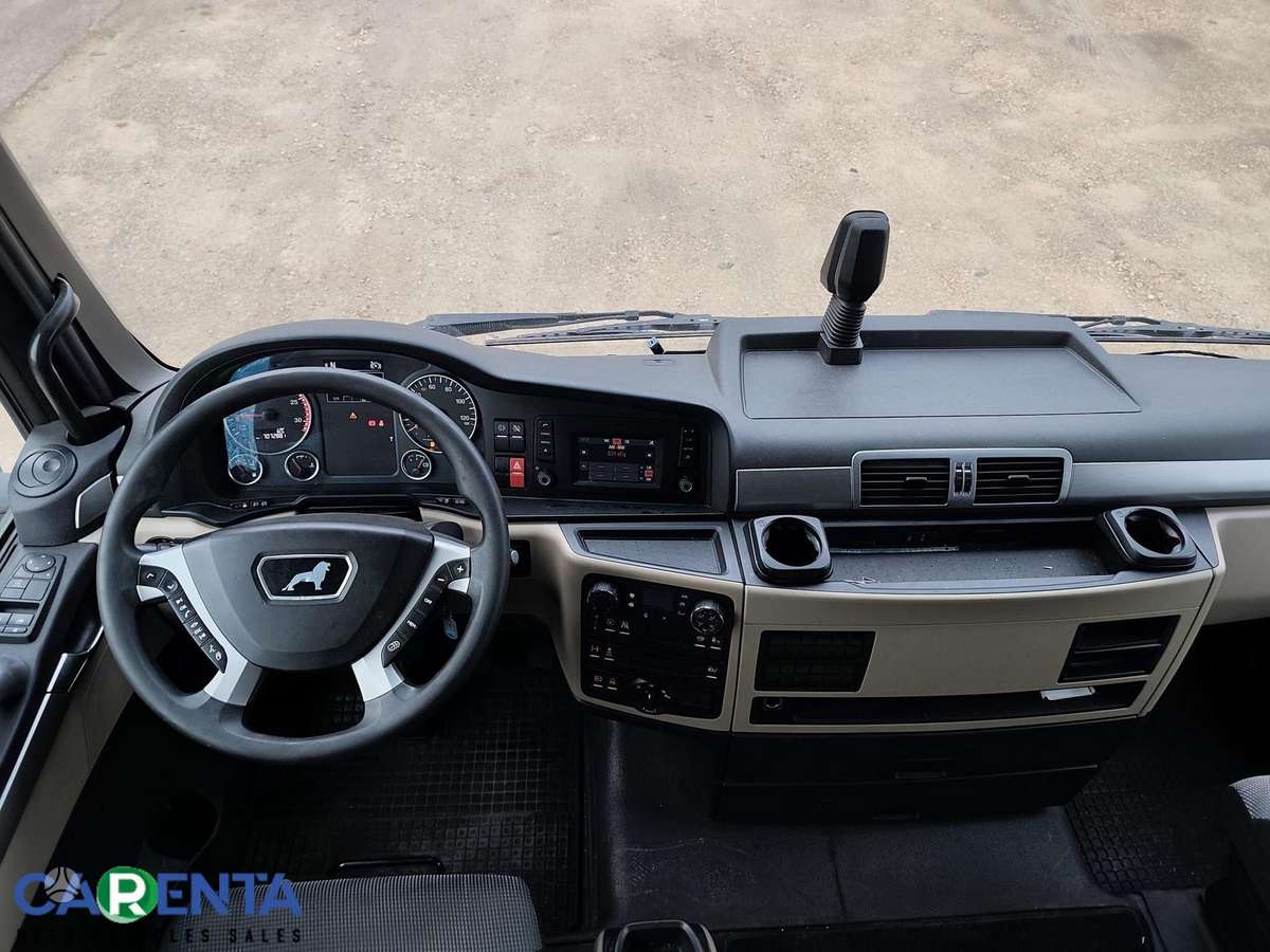 MAN TGX, double sleeper
