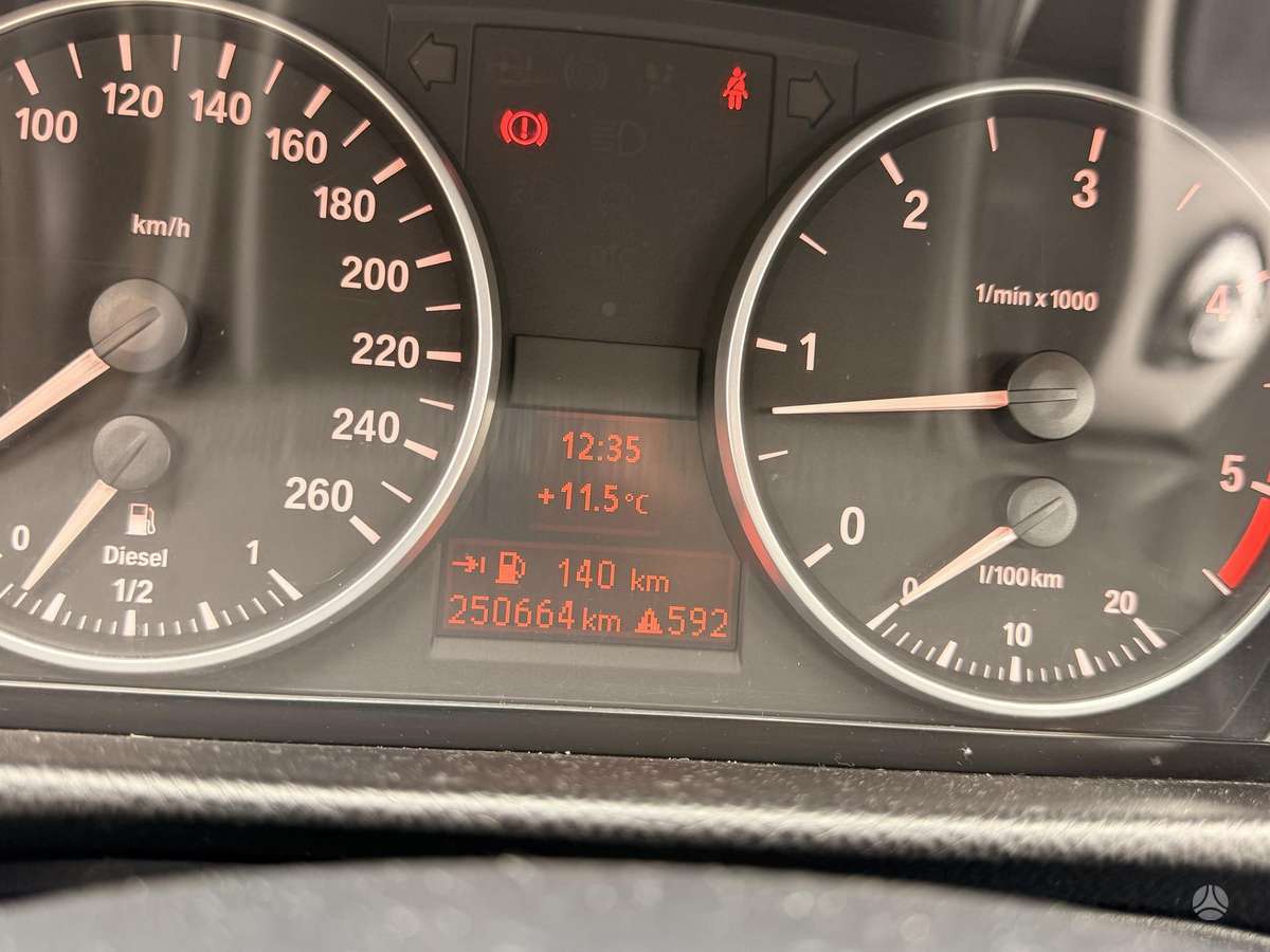 BMW 330, 3.0 l., Универсал