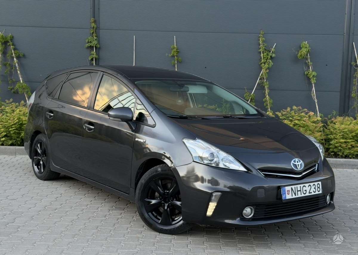 Toyota Prius+