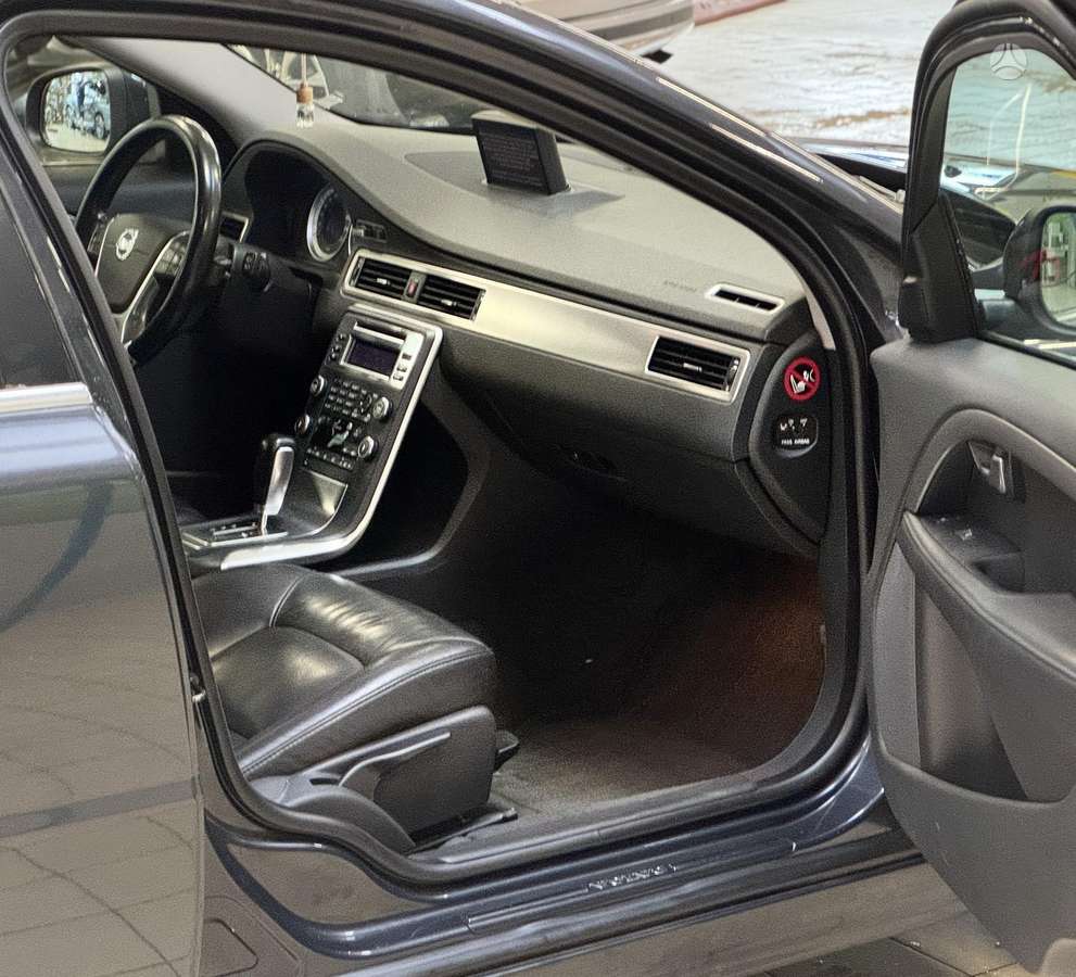 Volvo V70, 2.0 l., Универсал