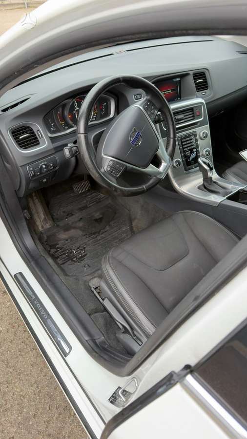 Volvo V60, 2.4 l., Универсал