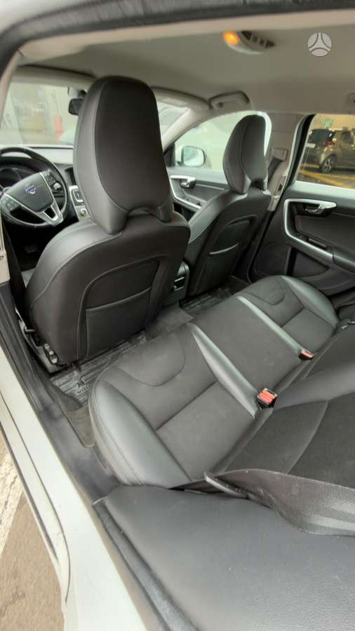 Volvo V60, 2.4 l., Универсал
