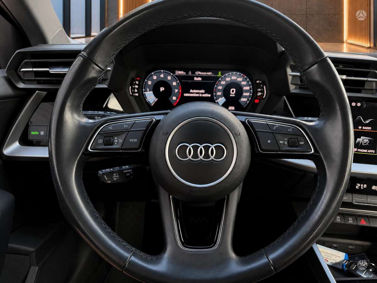 Audi A3, 1.5 l., hatchback