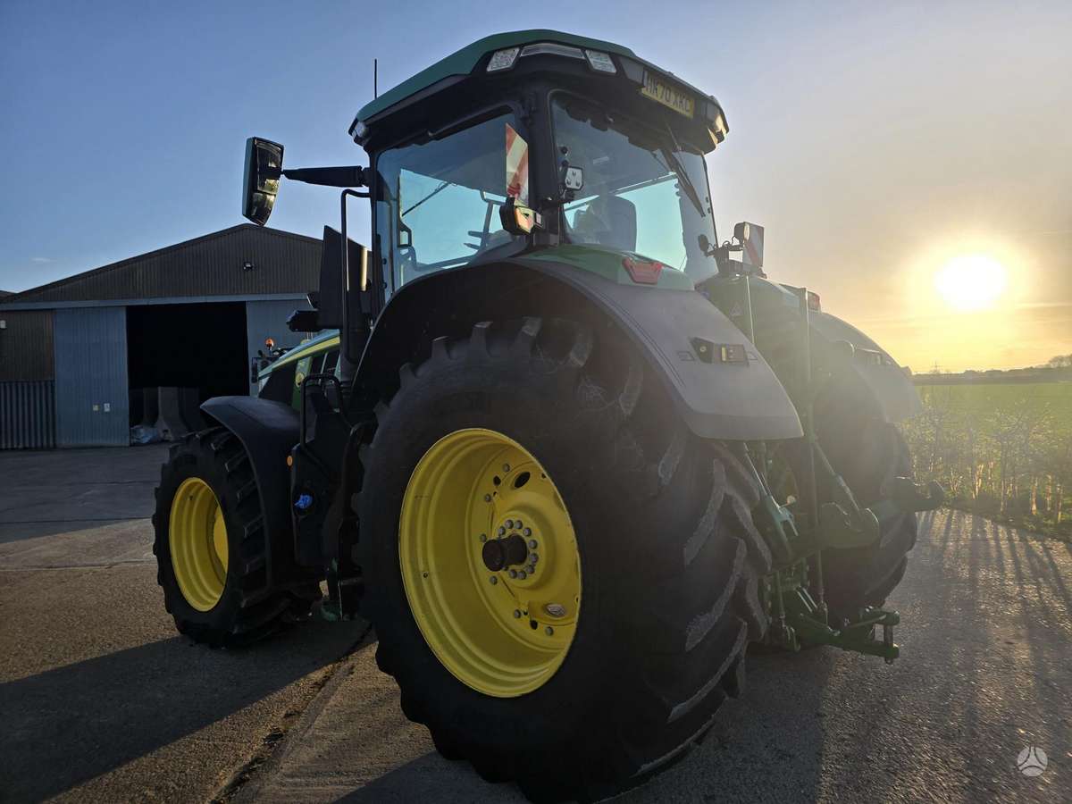 John Deere 7R310, traktoriai