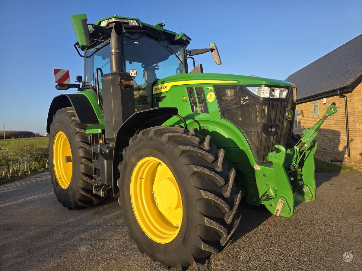 John Deere 7R310, tractors