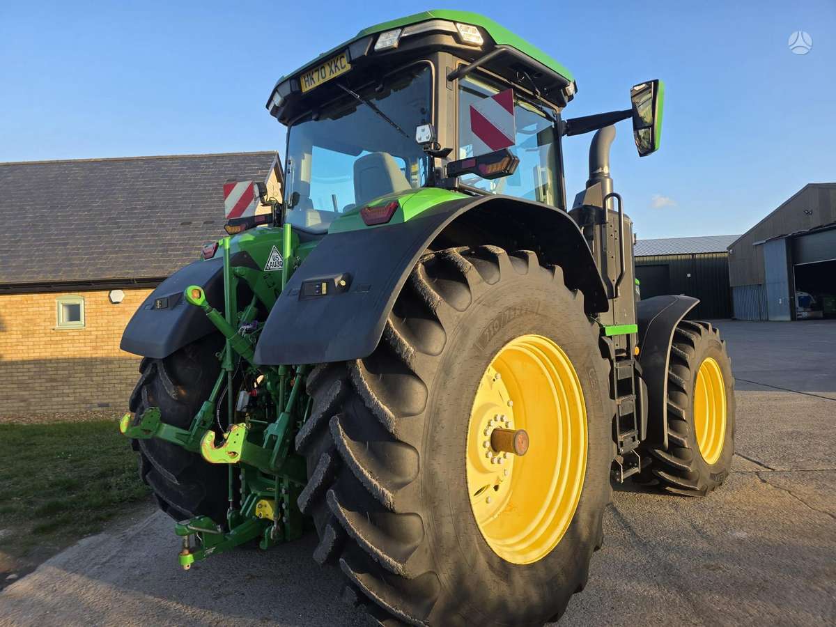 John Deere 7R310, tractors