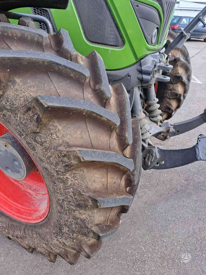 Fendt 714 Vario, traktoriai