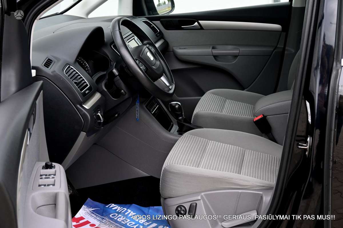Seat Alhambra 2013 — photo 17