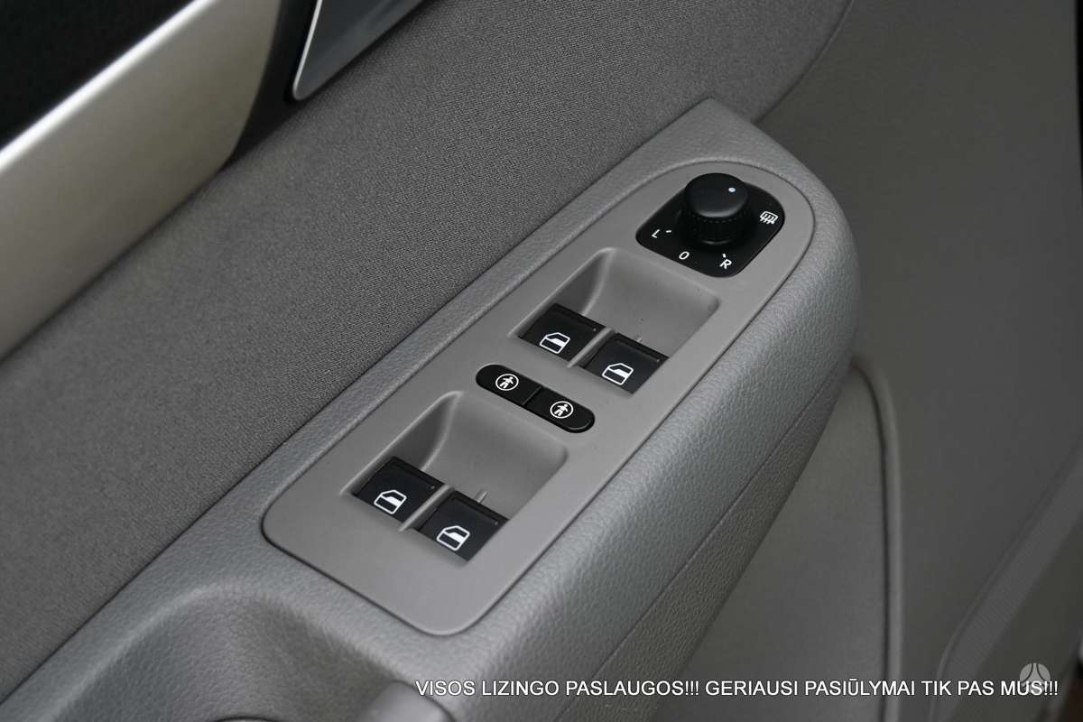 Seat Alhambra 2013 — photo 20