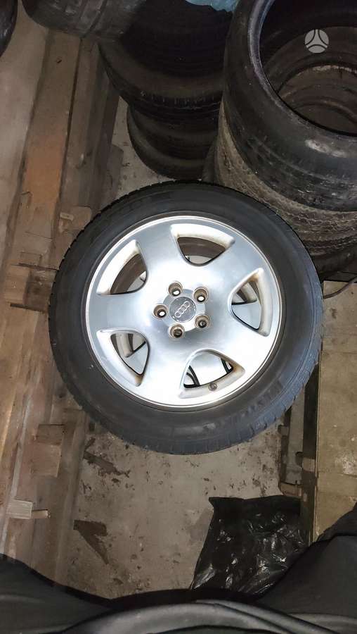 Audi A8, light alloy, R17