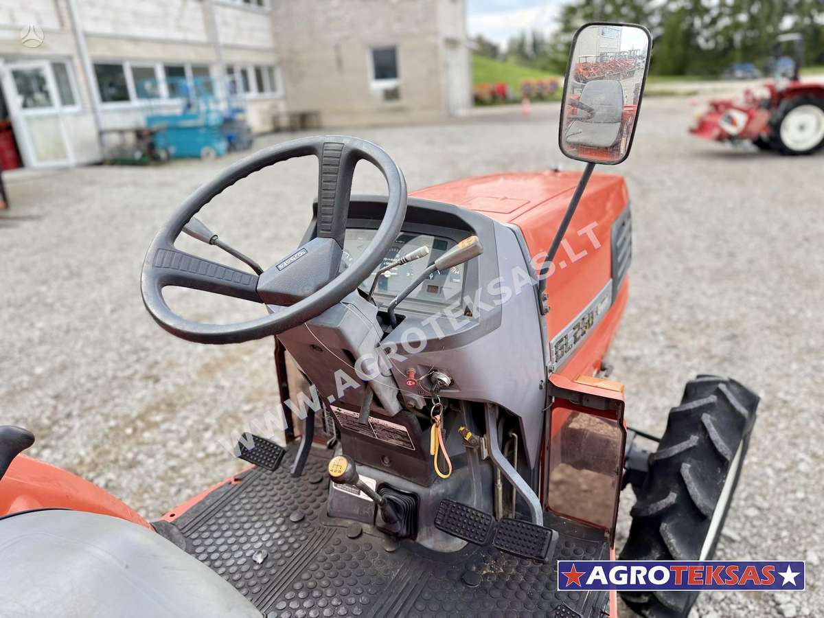 Kubota GL260, тракторы