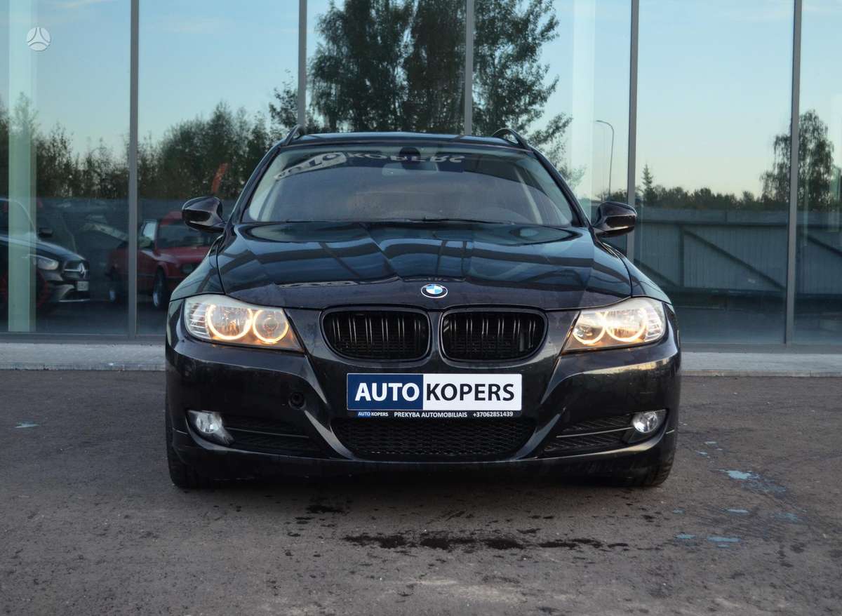 BMW 320