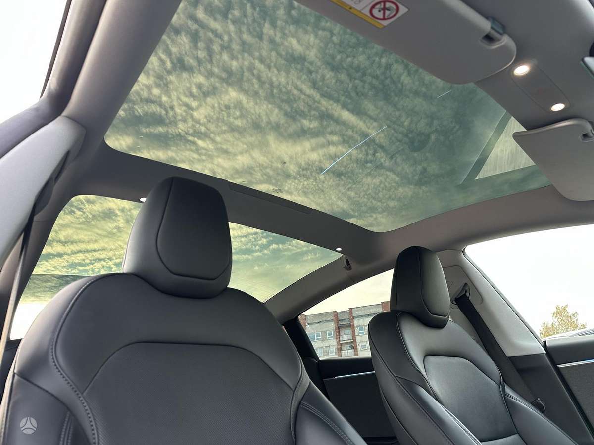 Tesla Model 3, 60 kWh, hatchback