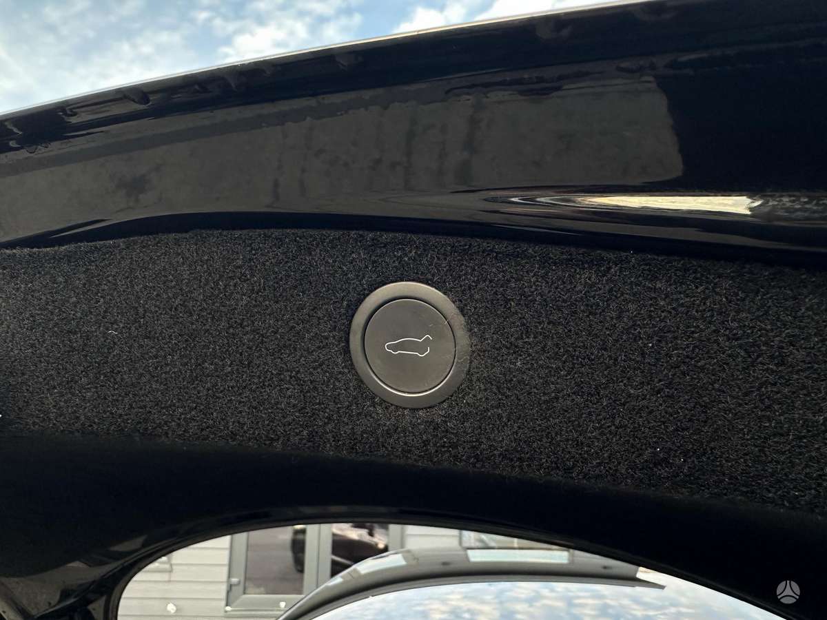Tesla Model 3, 60 кВт·ч, Хэтчбек