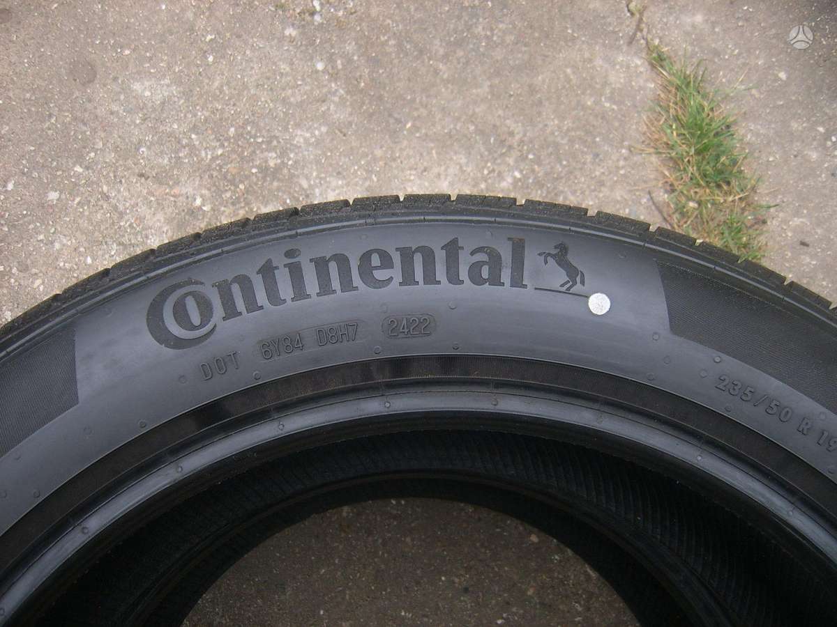 Continental, всесезонные 235/50 R19