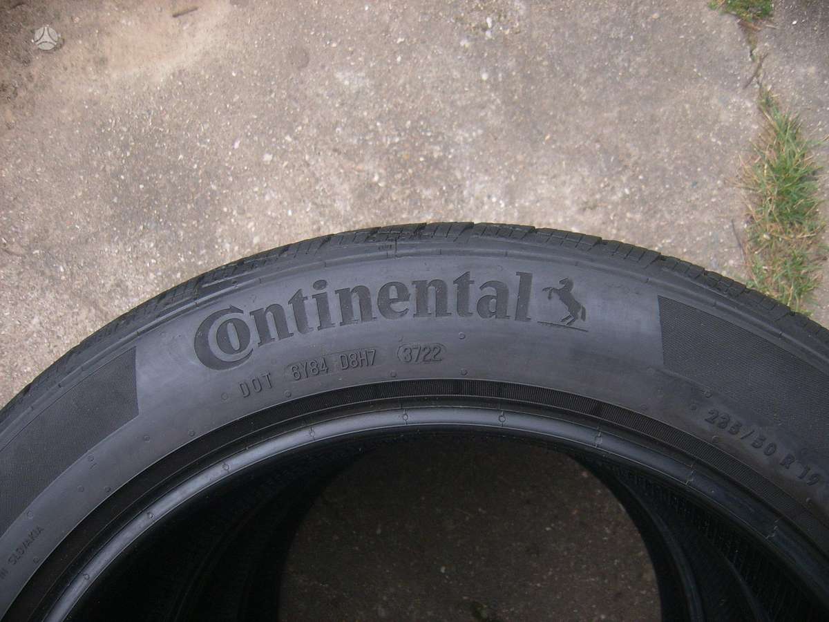 Continental, всесезонные 235/50 R19