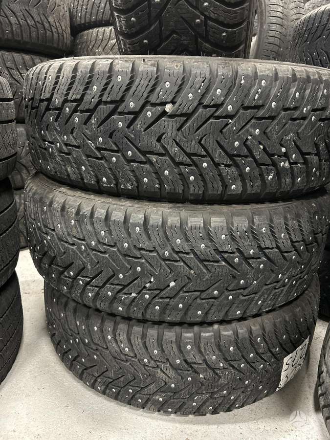 Nokian, зимние 215/70 R16