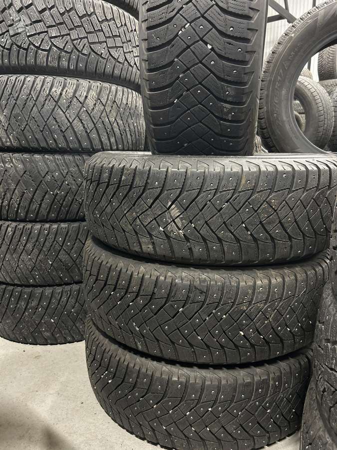 Goodyear, зимние 215/65 R17