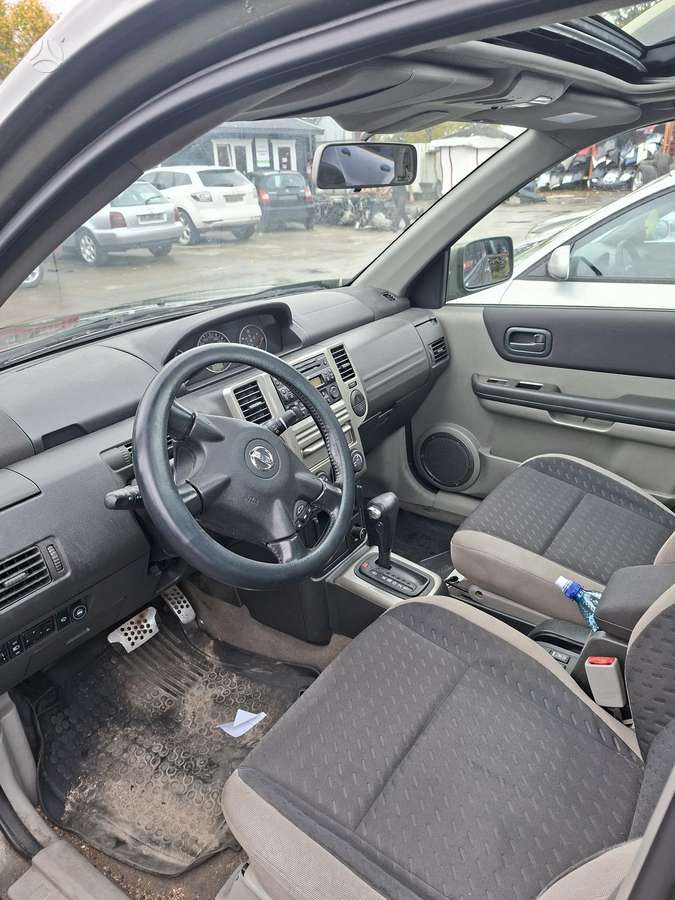 Nissan X-Trail dalimis