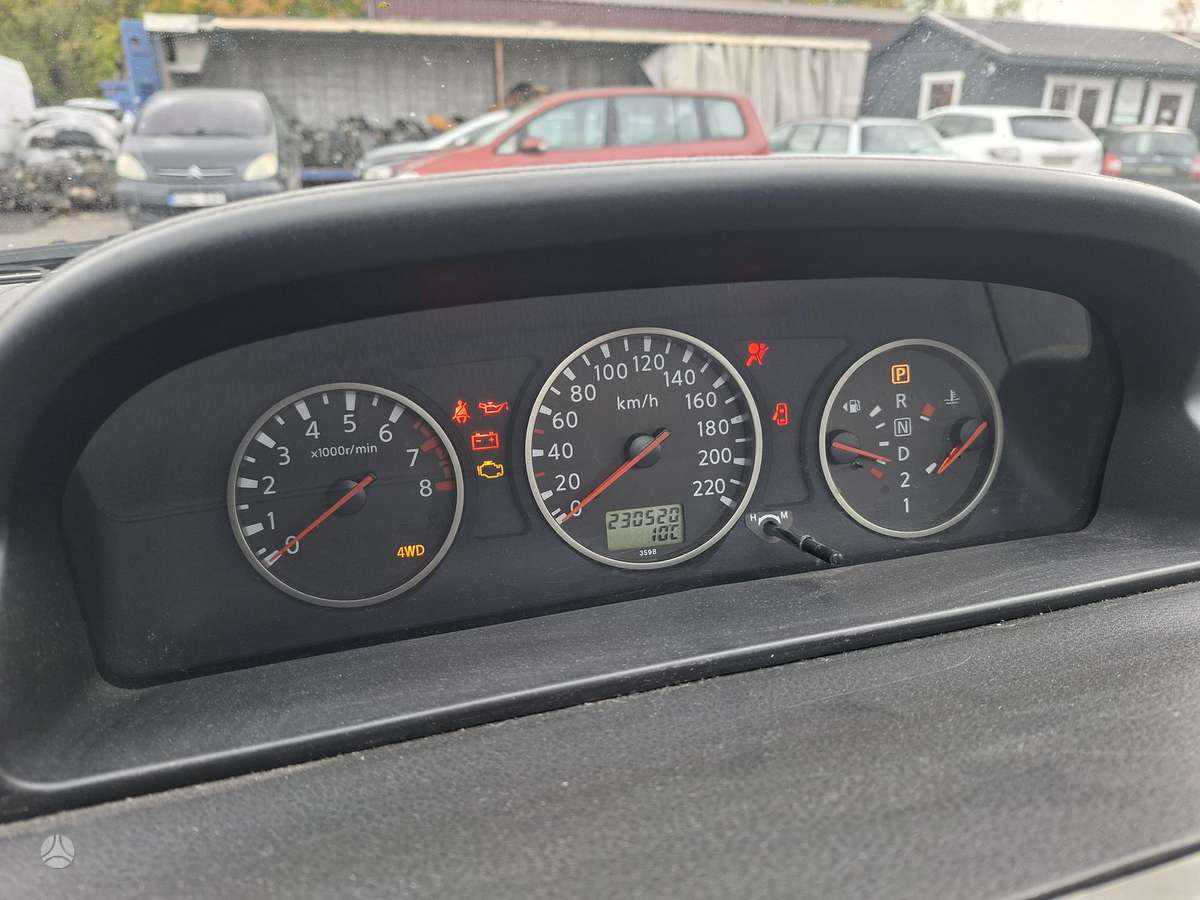 Nissan X-Trail dalimis