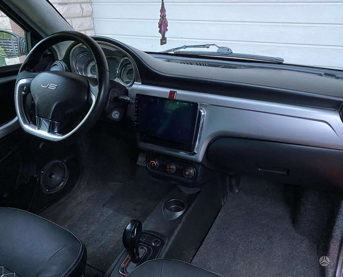 Ligier JS50, hatchback