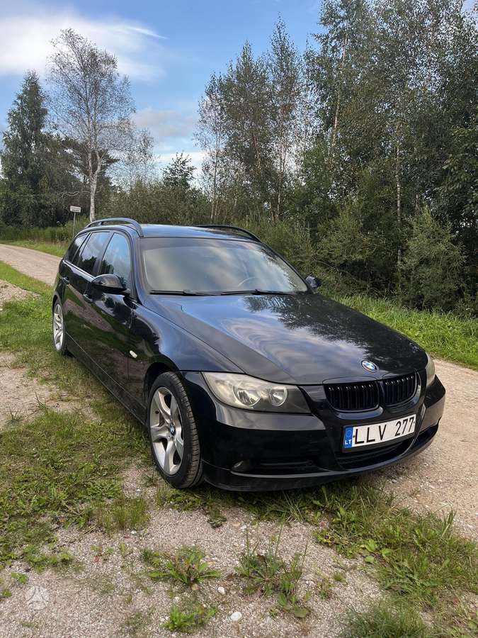 BMW 320