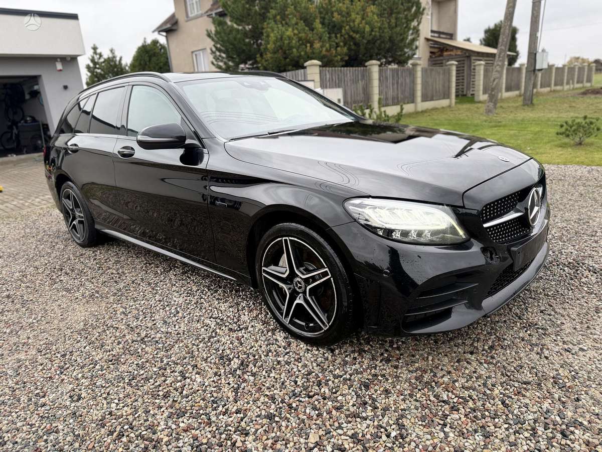 Mercedes-Benz C300