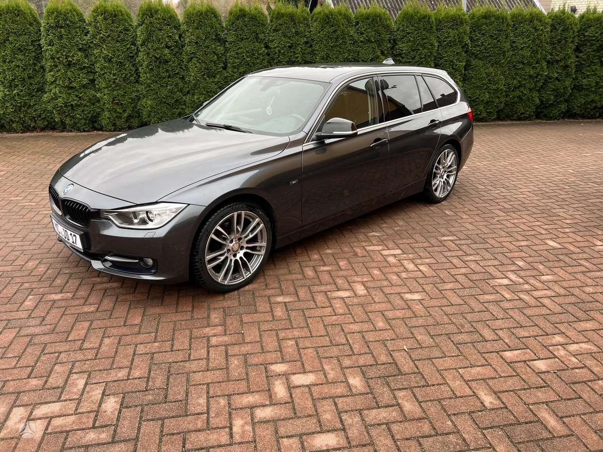 BMW 320