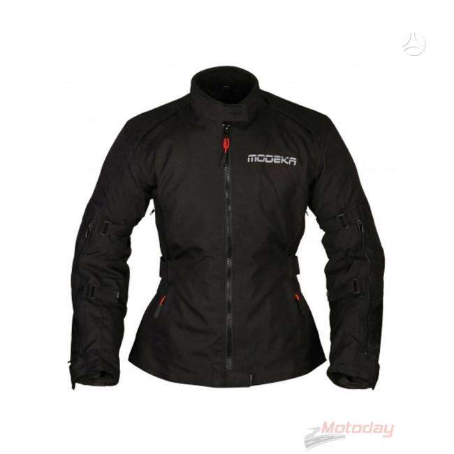 Modeka Luana Lady, touring