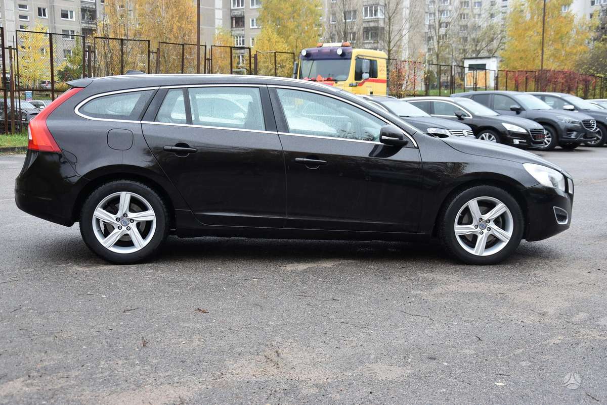 Volvo V60, 2.0 l., Универсал