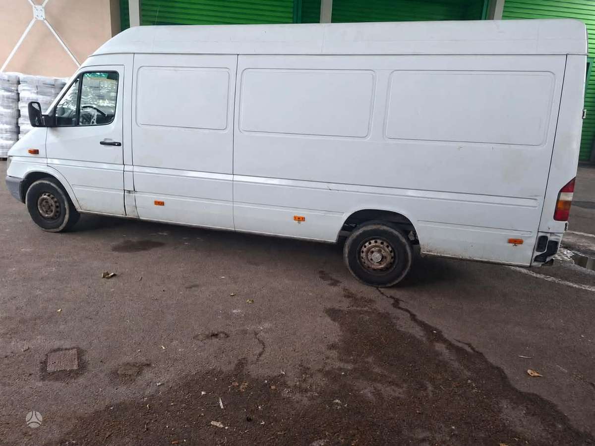 Mercedes-Benz Sprinter