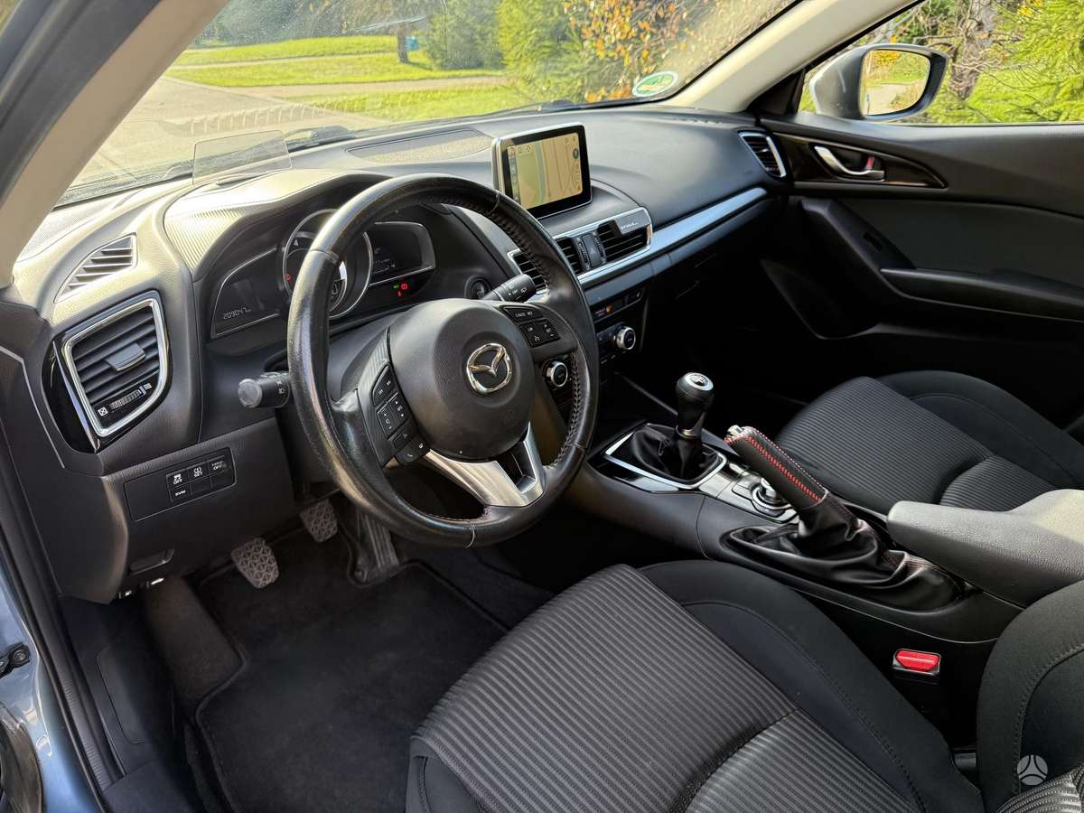 Mazda 3, 2.2 l., Хэтчбек