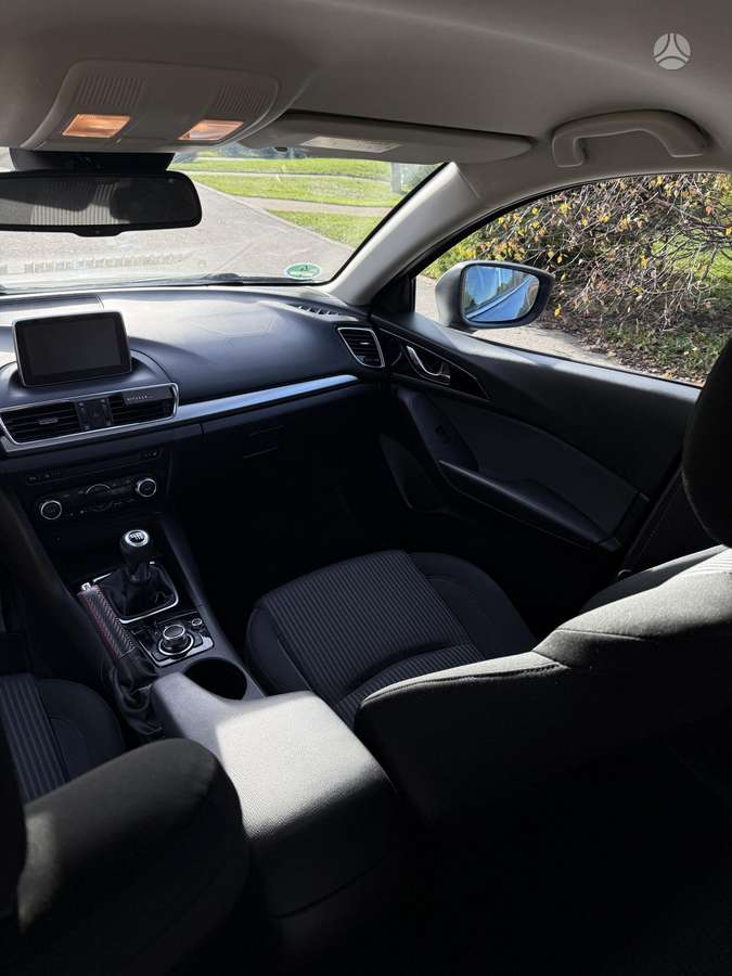 Mazda 3, 2.2 l., Хэтчбек