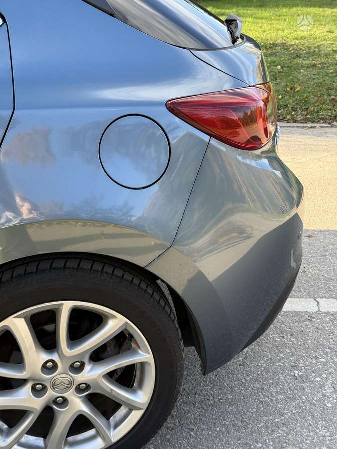 Mazda 3, 2.2 l., hatchback