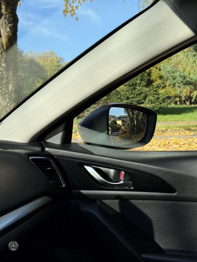 Mazda 3, 2.2 l., Хэтчбек
