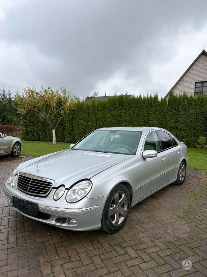 Mercedes-Benz E280