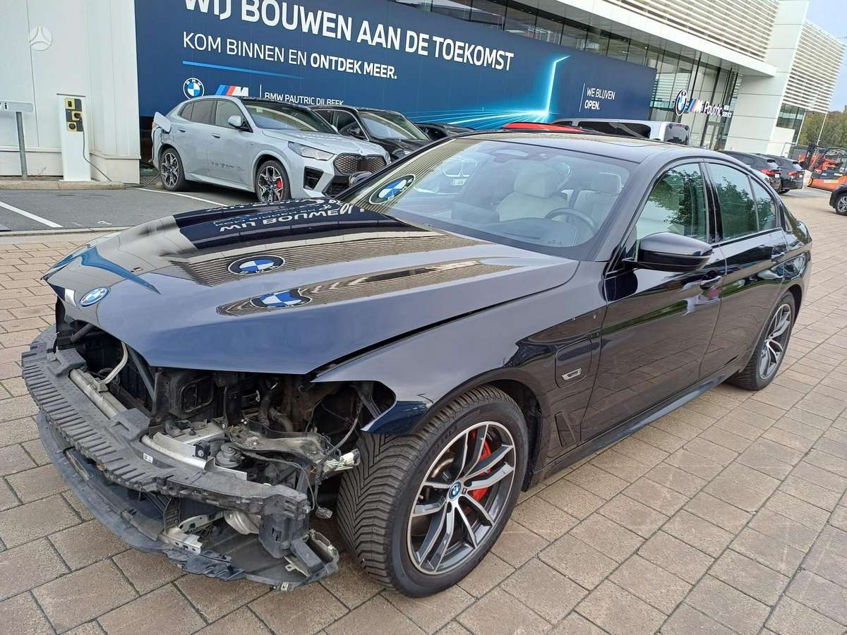 BMW 545