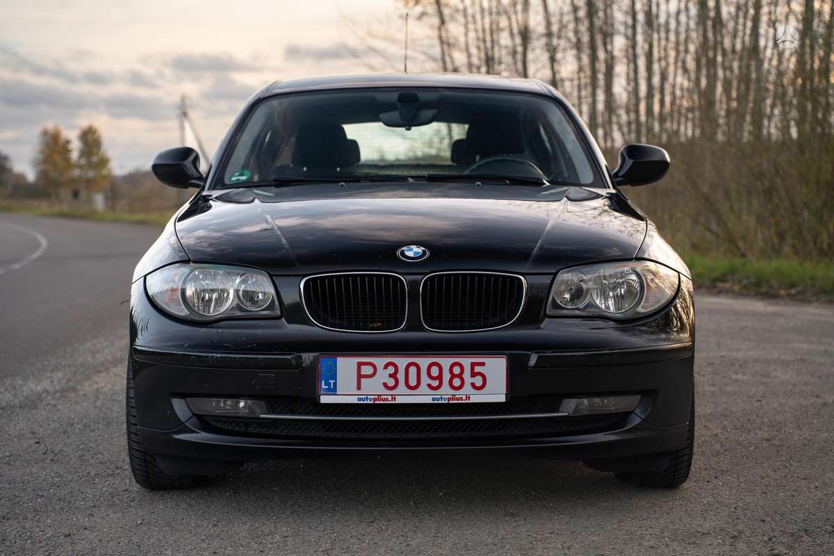BMW 118, 2.0 l., Хэтчбек