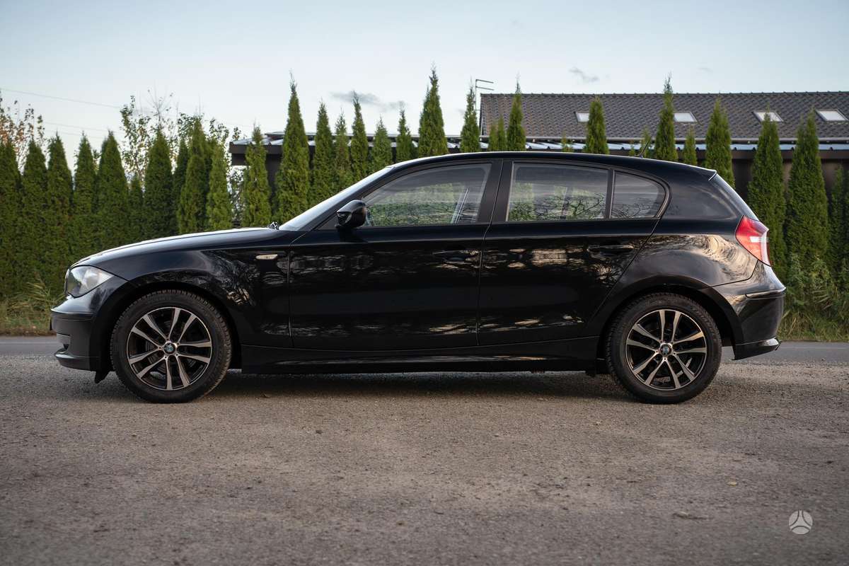 BMW 118, 2.0 l., Хэтчбек