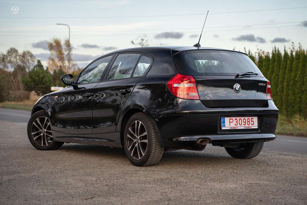BMW 118, 2.0 l., Хэтчбек