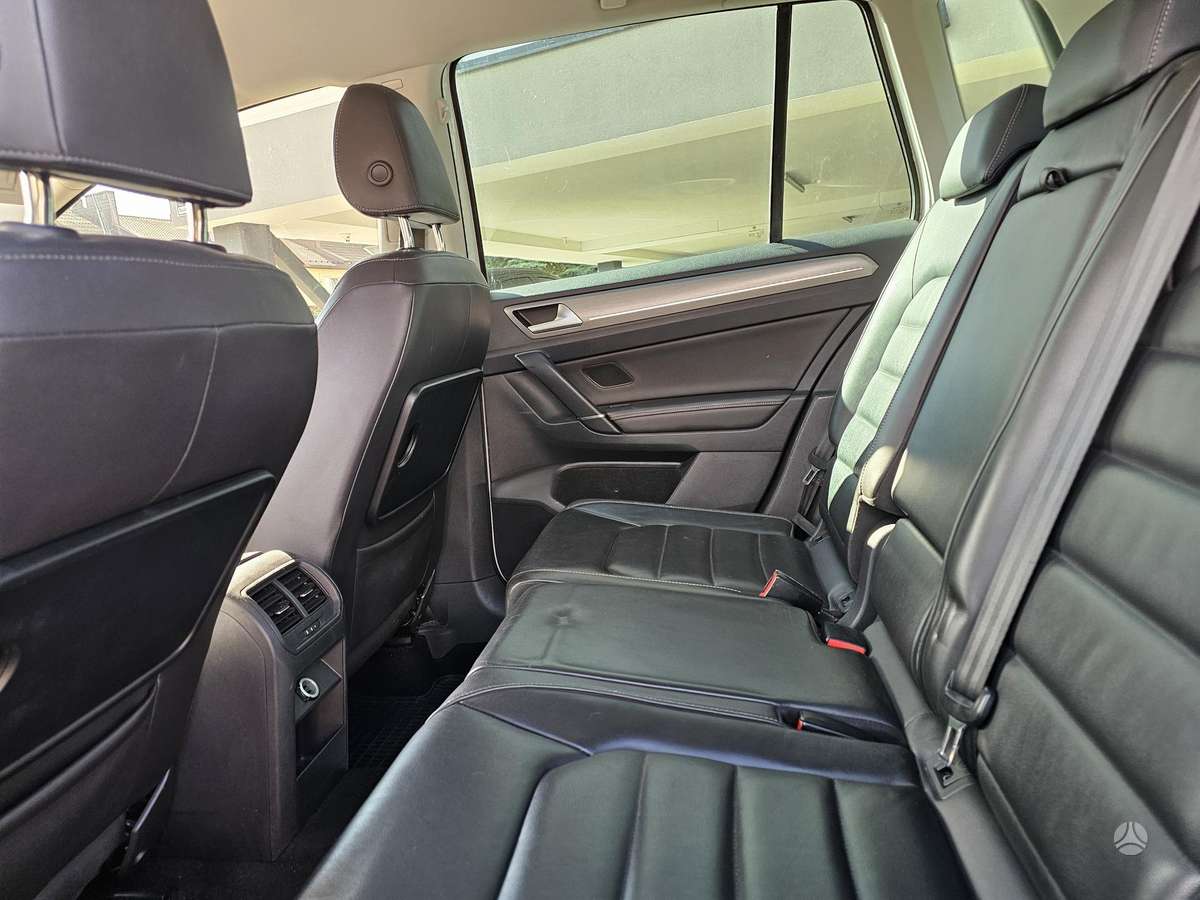 Volkswagen Golf 2014 — engine 1598 cm³, 110 HP (81kW)