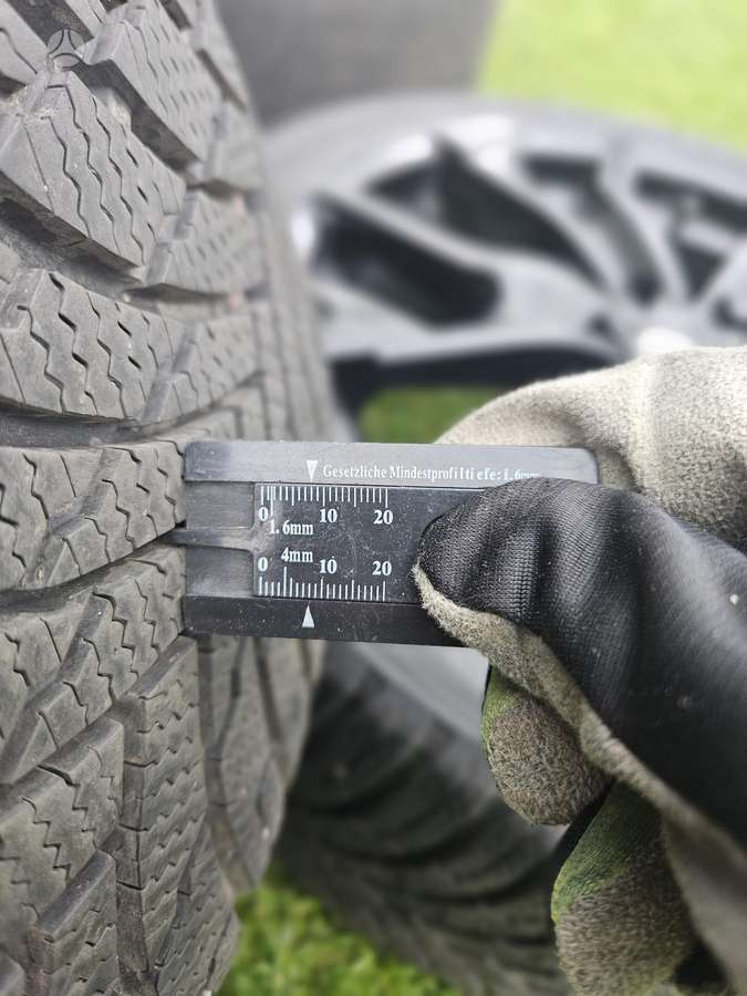 Firestone, зимние 245/40 R19