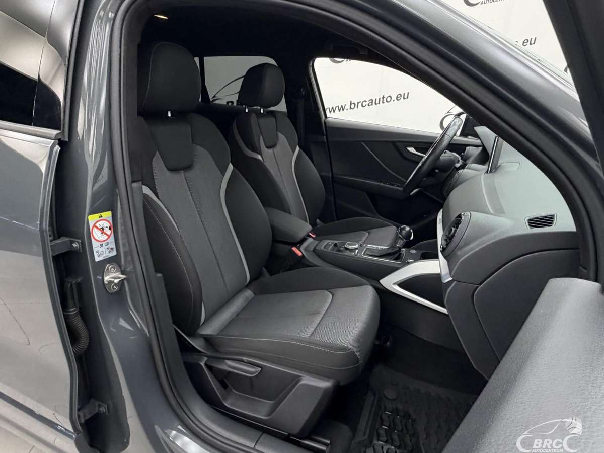 Audi Q2, 1.0 l., off-road / crossover