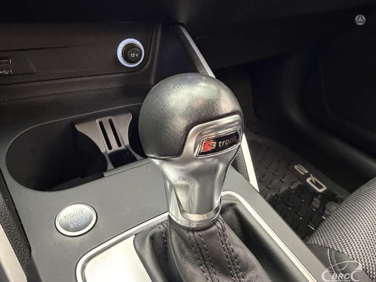 Audi Q2, 1.0 l., off-road / crossover