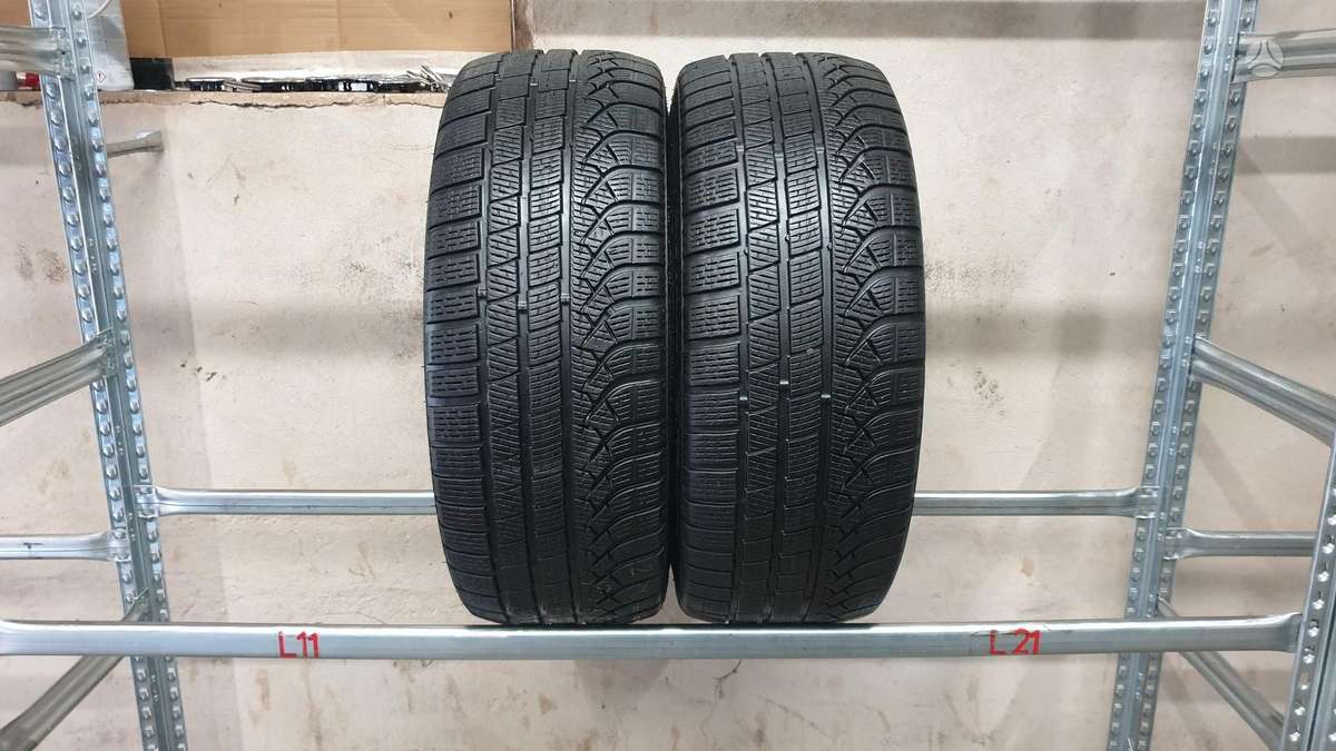 Pirelli PZero Winter, зимние 245/40 R19