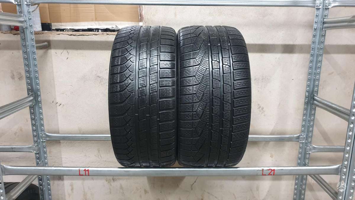 Pirelli PZero Winter, зимние 255/35 R19