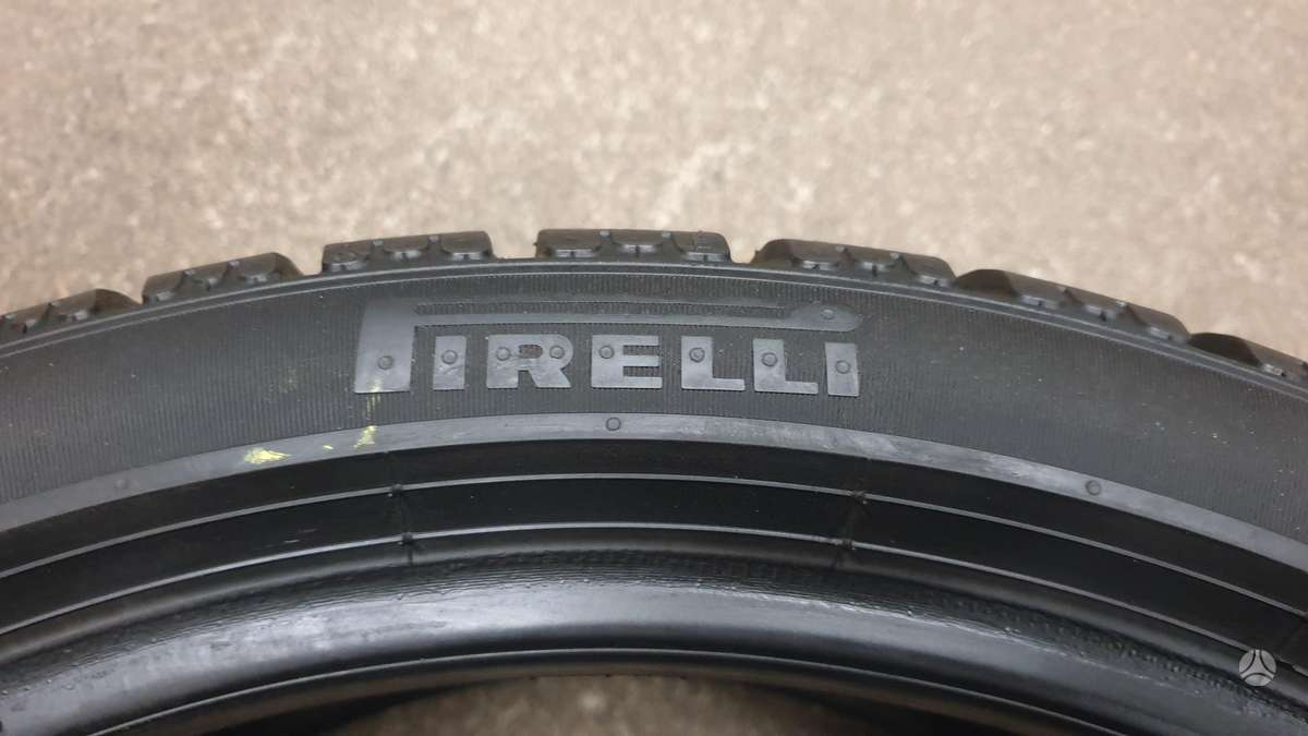 Pirelli PZero Winter, зимние 255/35 R19