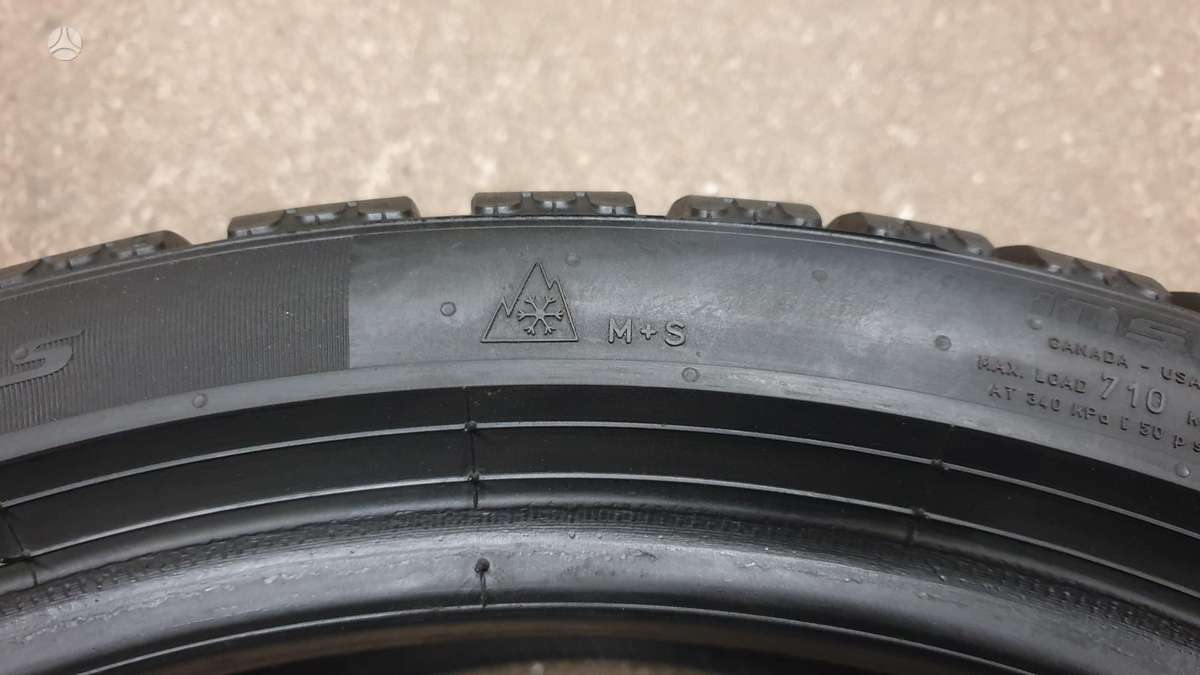 Pirelli PZero Winter, зимние 255/35 R19
