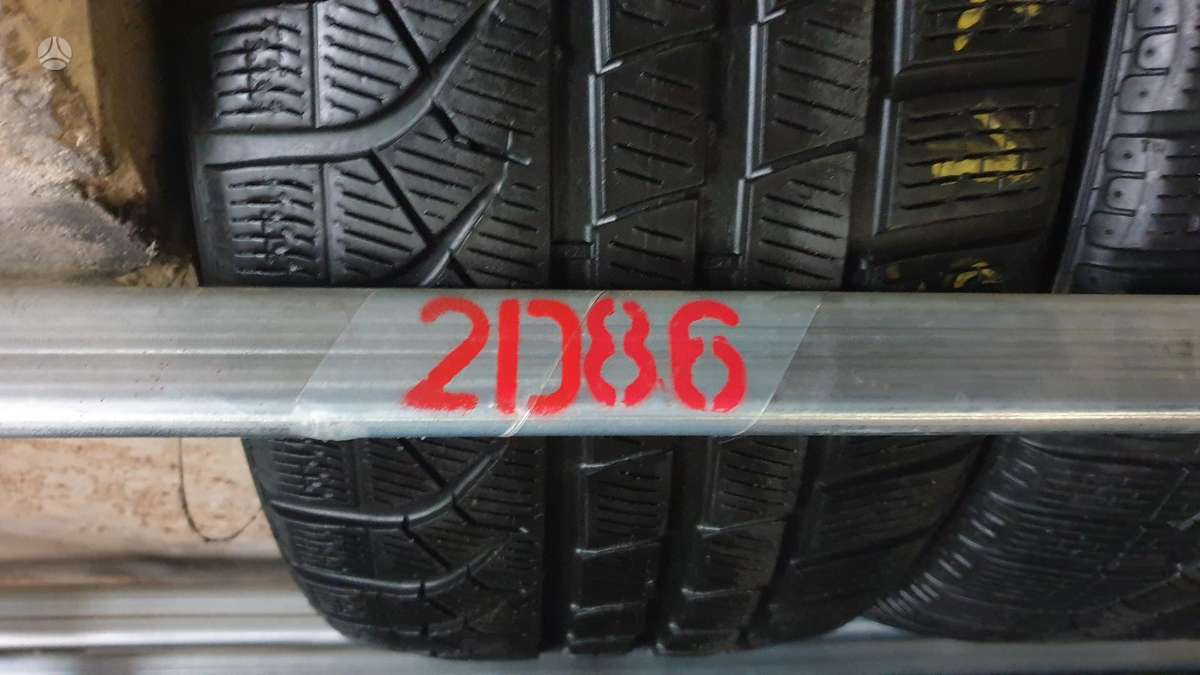 Pirelli PZero Winter, зимние 255/35 R19